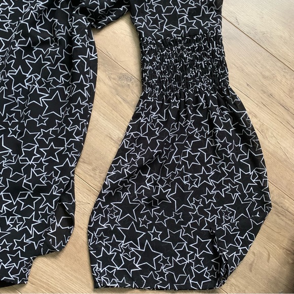 MICHAEL MICHEAL KORS BLACK WITH STARS BLOUSE TUNIC WITH FLOUNCE SLEEVES SIZE XS - Picture 3 of 6